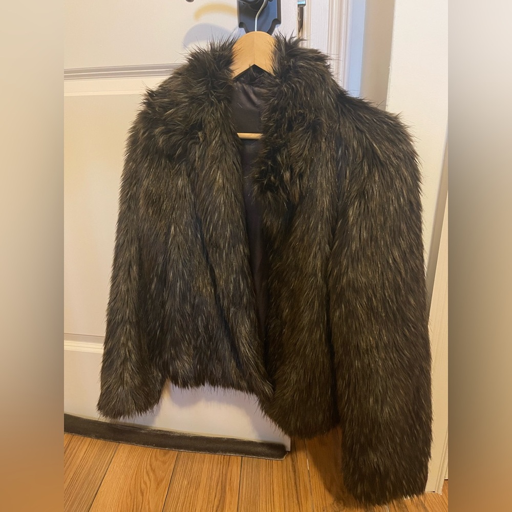 Super cute fluffy faux fur jacket
